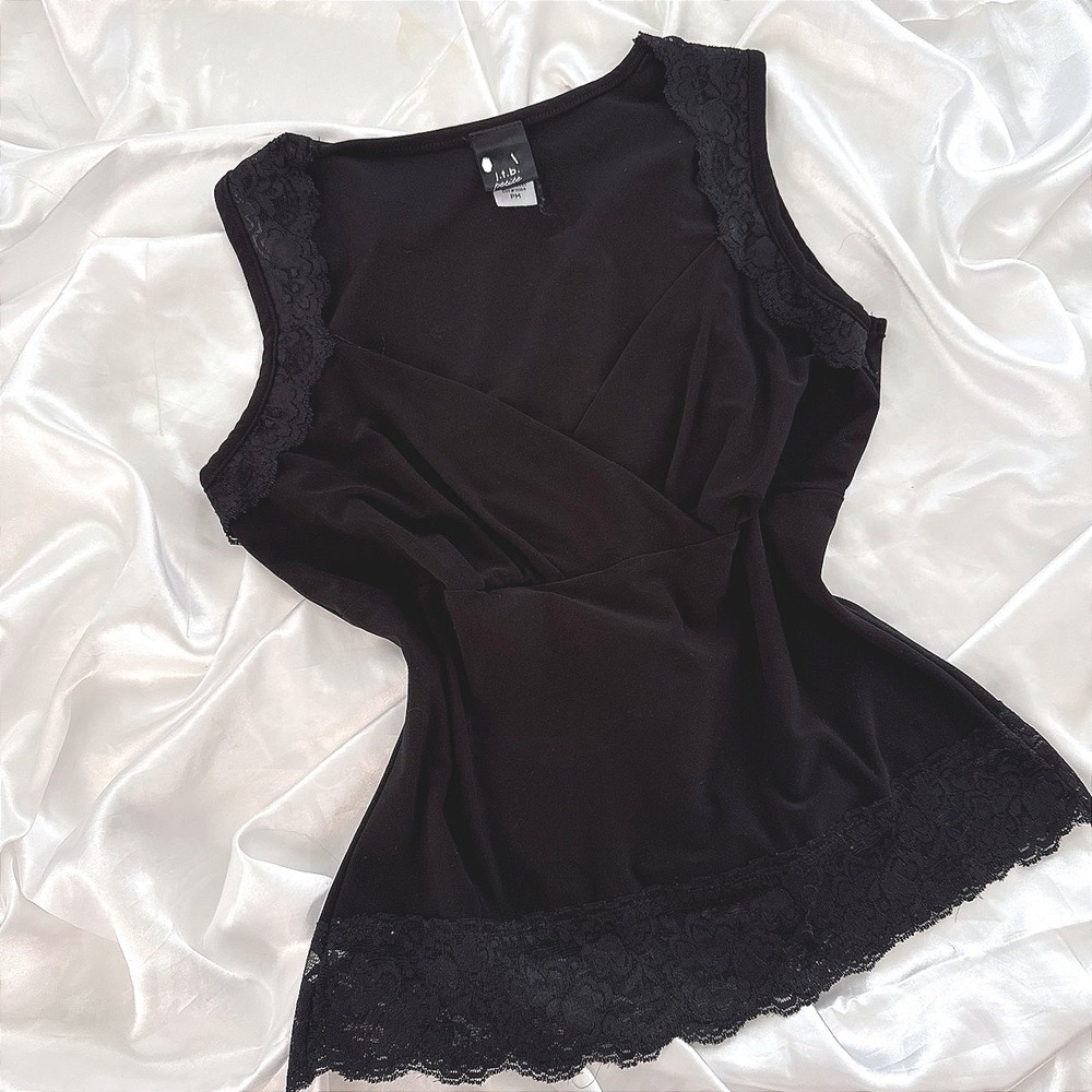 J.T.B. Petite Black Lace Trim Sleeveless V-Neck Surplice Top PM